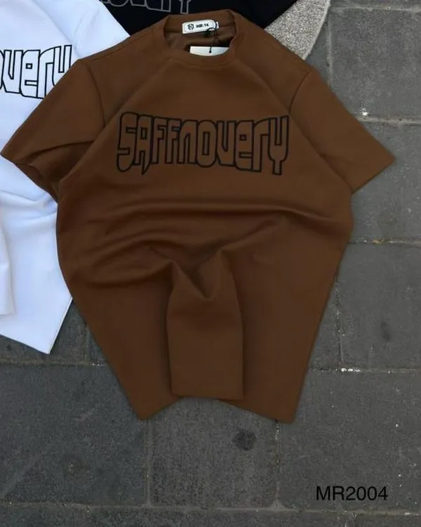 Close-up of the brown outline logo tee
